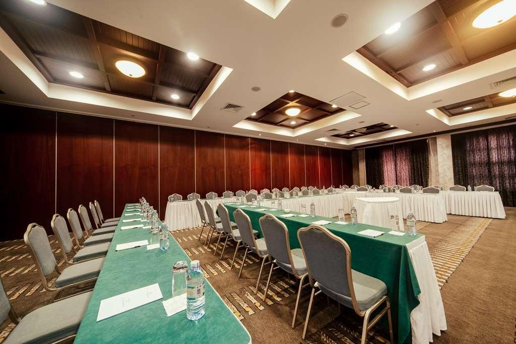 Lake Victoria Serena Golf Resort y Spa Kigo Facilidades foto